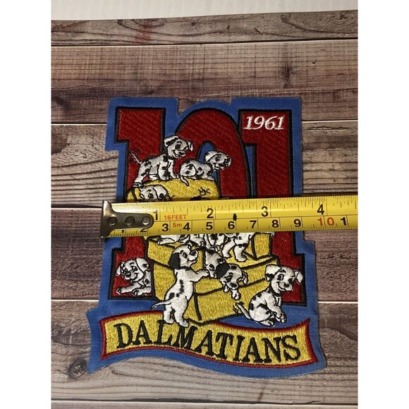 101 DALMATIANS"DISNEY" WILLABEE & WARD DISNEY PATCH - Picture 3 of 3